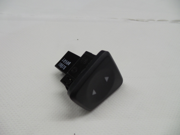 Mando / interruptor elevalunas delantero derecho FIAT 500 (312_)