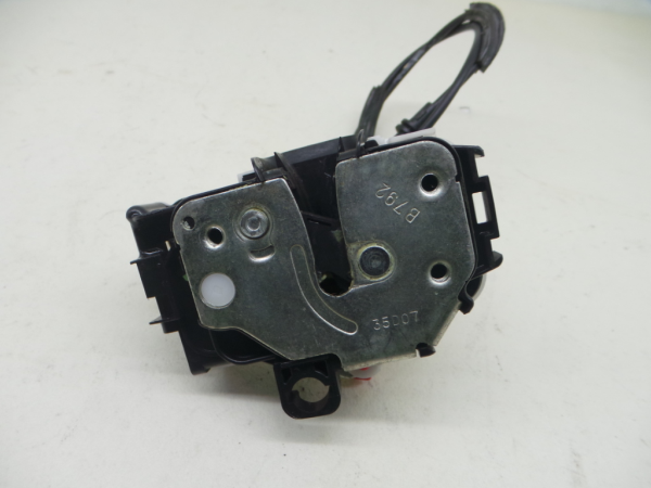 Cerradura / cierre puerta delantero derecho FIAT 500 (312_)