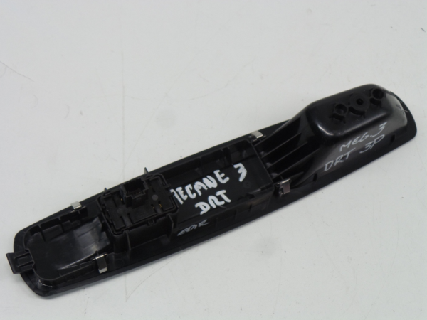 Mando / interruptor elevalunas delantero derecho RENAULT Megane III (BZ0_) Imagem-2