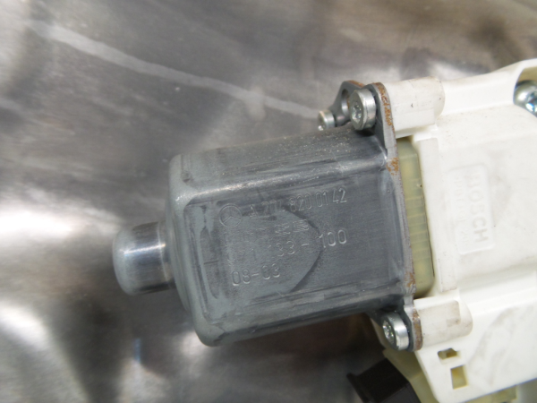 Lève-vitre avant gauche MERCEDES-BENZ Classe C Carrinha (S204) Imagem-2