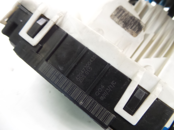 Cerradura / cierre puerta trasera derecha MERCEDES-BENZ Classe C Carrinha (S204) Imagem-1