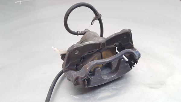 Pinça travão / maxila de travão frente esquerda TOYOTA Auris Hatchback (_E18_)