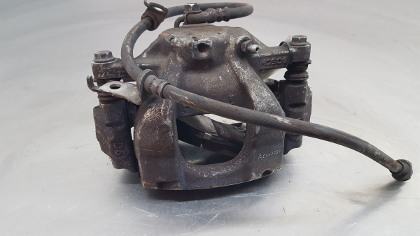 Pinça travão / maxila de travão frente esquerda TOYOTA Auris Hatchback (_E18_) Imagem-3