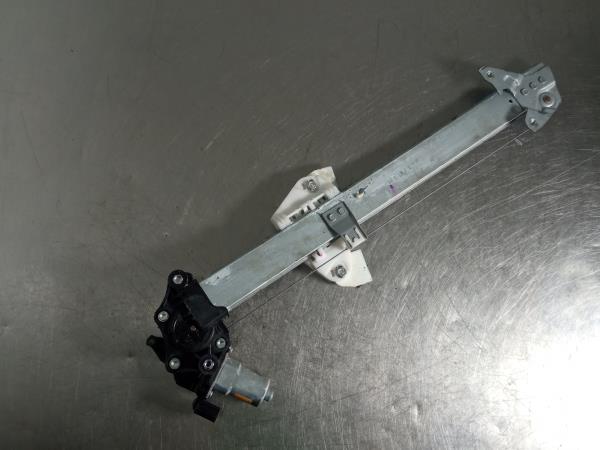 Elevalunas delantero izquierdo HONDA HR-V (RU_)