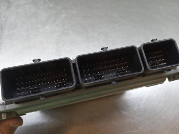 Centralina motor / ECU RENAULT Megane III (BZ0_) Imagem-2