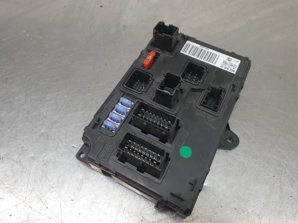 Caixa fusíveis / SAM / BSI PEUGEOT 407 (6D_)