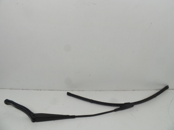 Bras de balai avant gauche OPEL Corsa E