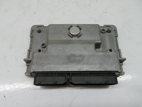 Centralina motor / ECU SEAT Ibiza IV (6J5, 6P1)