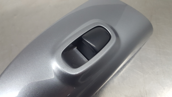 Mando / interruptor elevalunas delantero derecho NISSAN Juke (F15) Imagem-1