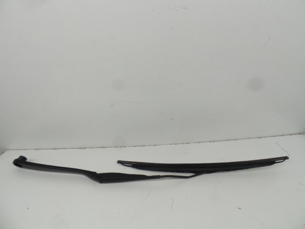 Windscreen wiper arm Right front NISSAN Juke (F15)