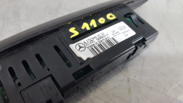 Display Monitor MERCEDES-BENZ Classe A (W176) Imagem-2