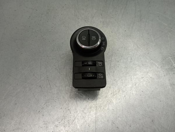 Light switch OPEL Astra J
