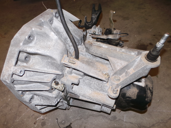 Caja de cambios manual RENAULT Clio III (BR0/1, CR0/1) Imagem-2