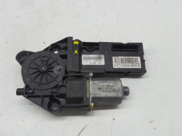 Moteur lève-vitre avant gauche RENAULT Megane III (BZ0_)