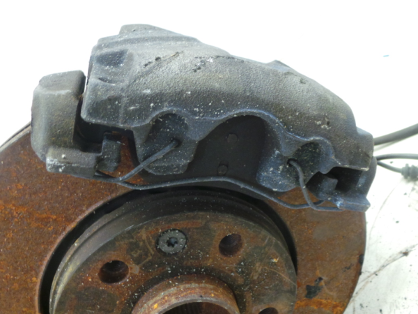 Pinça travão / maxila de travão frente esquerda RENAULT Megane III (BZ0_) Imagem-1