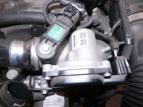 Corpo borboleta RENAULT Clio IV (BH_)