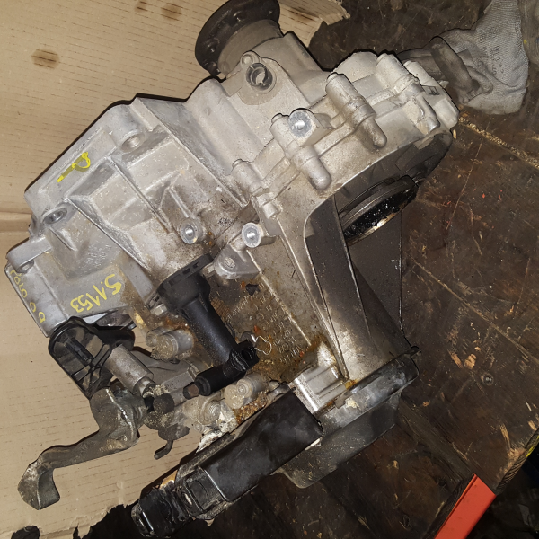 Manual gearbox VOLKSWAGEN Polo (6R, 6C)