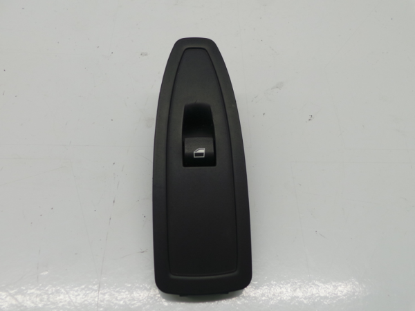 Mando / interruptor elevalunas delantero derecho BMW 1 (F20)