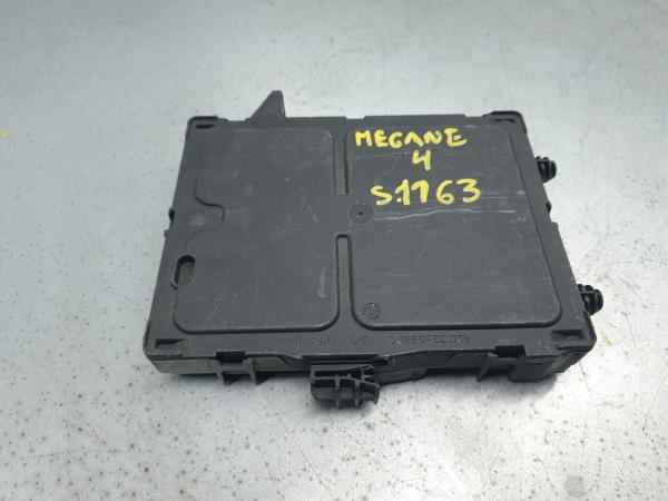 Módulo de confort RENAULT Megane IV Grandtour (K9A/M_)