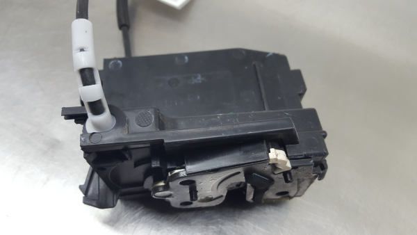 Rear Left Door Lock PEUGEOT 308 SW II Imagem-2
