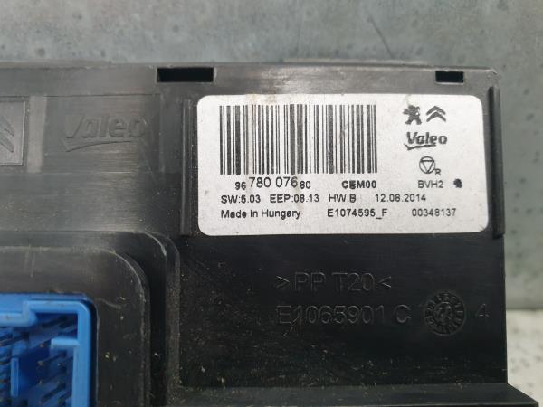 Módulo de confort PEUGEOT 308 SW II Imagem-2