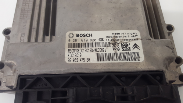 Centralina motor / ECU PEUGEOT 208 Imagem-1