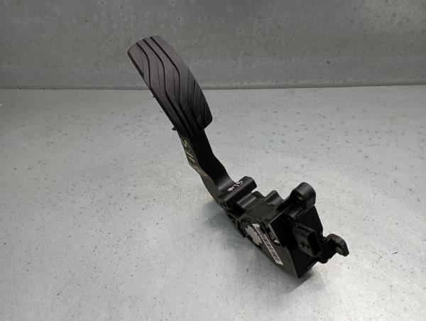 Pedal acelerador RENAULT Megane IV (B9A/M_)