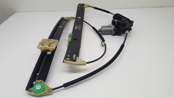 Lève-vitre avant gauche SKODA Octavia III Hatchback (5E3)