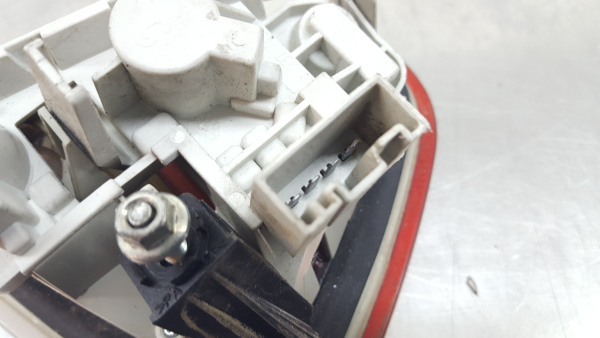 Feu de coffre Gauche BMW 3 (E90) Imagem-2