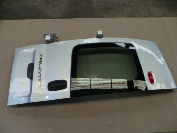 Porta da mala esquerda FIAT Talento (296_)