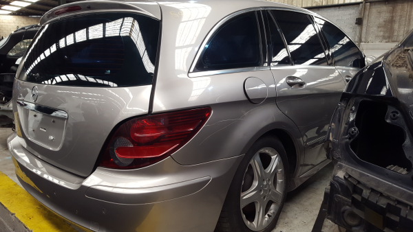 Right rear quarter panel MERCEDES-BENZ Classe R (W251, V251)