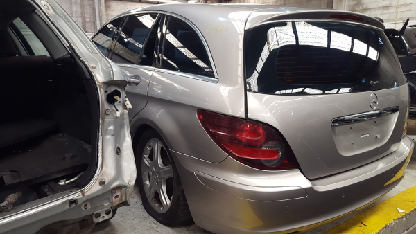 Left rear quarter panel MERCEDES-BENZ Classe R (W251, V251)