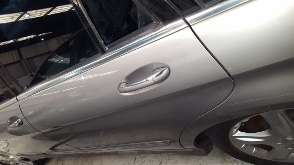 Porte arrière gauche MERCEDES-BENZ Classe R (W251, V251)