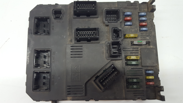 Caixa fusíveis / SAM / BSI PEUGEOT 407 (6D_)