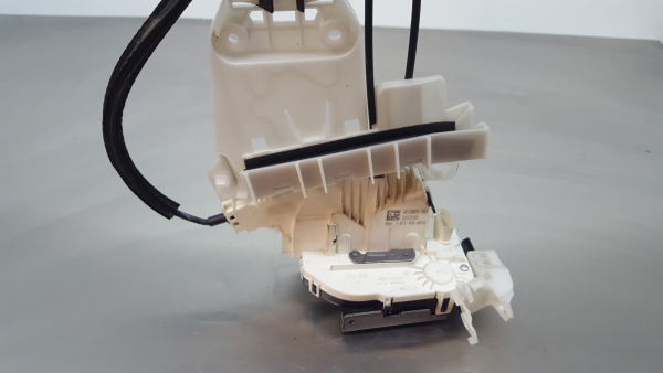 Cerradura / cierre puerta trasera izquierda JEEP Renegade (BU, B1)