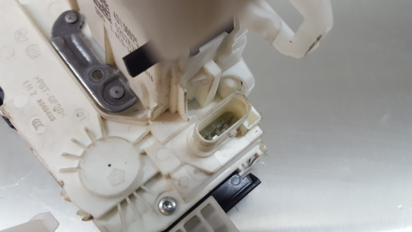 Cerradura / cierre puerta trasera izquierda JEEP Renegade (BU, B1) Imagem-4