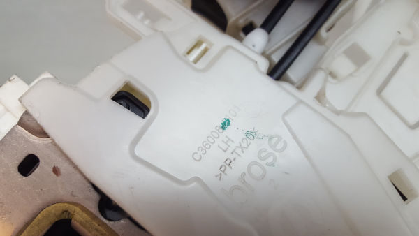 Cerradura / cierre puerta trasera izquierda JEEP Renegade (BU, B1) Imagem-3