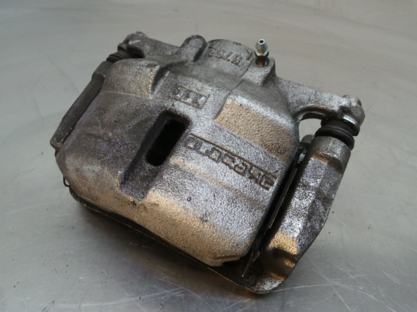 Pinça travão / maxila de travão frente esquerda NISSAN Qashqai II (J11)