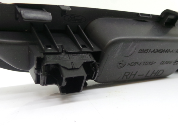 Mando / interruptor elevalunas delantero derecho FORD Focus III Imagem-1