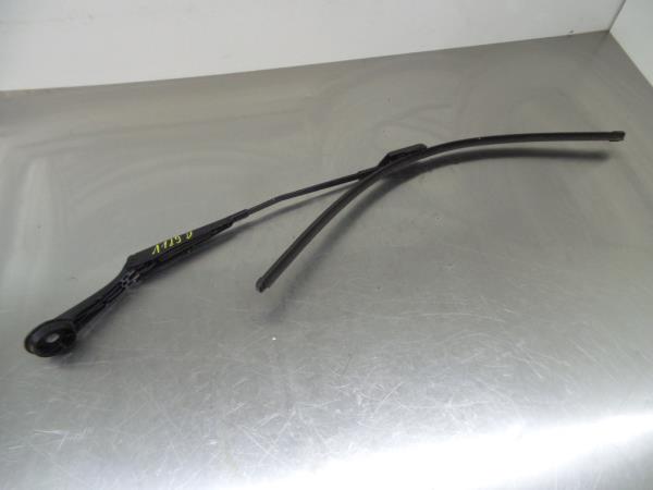 Brazo de limpiaparabrisas delantero derecho FORD Focus III Imagem-0
