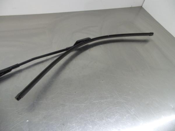 Brazo de limpiaparabrisas delantero derecho FORD Focus III Imagem-1