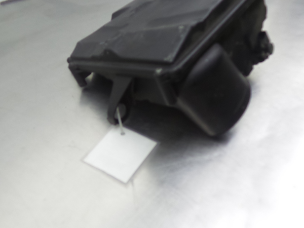 Air filter box MERCEDES-BENZ CLS (C219) Imagem-2