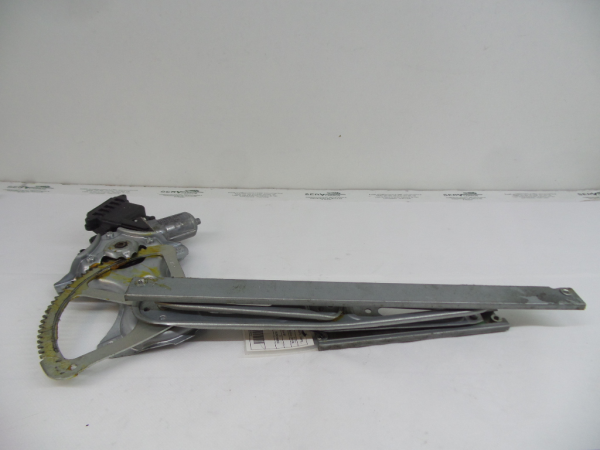 Lève-vitre avant gauche TOYOTA Yaris (_P9_)