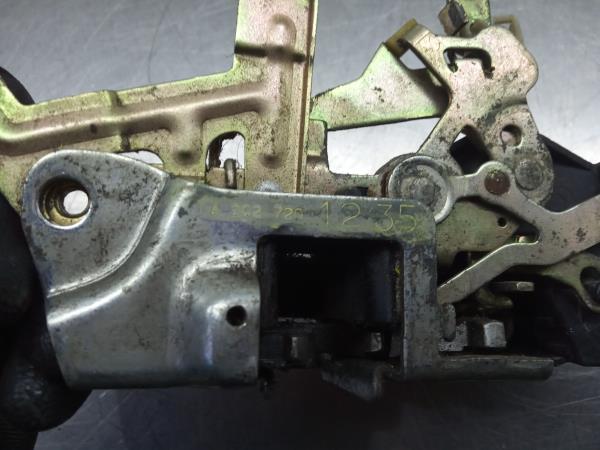 Serrure Avant Droite MERCEDES-BENZ Classe C (W202) Imagem-2