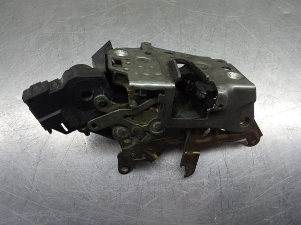 Serrure Avant Droite MERCEDES-BENZ Classe C (W202) Imagem-1