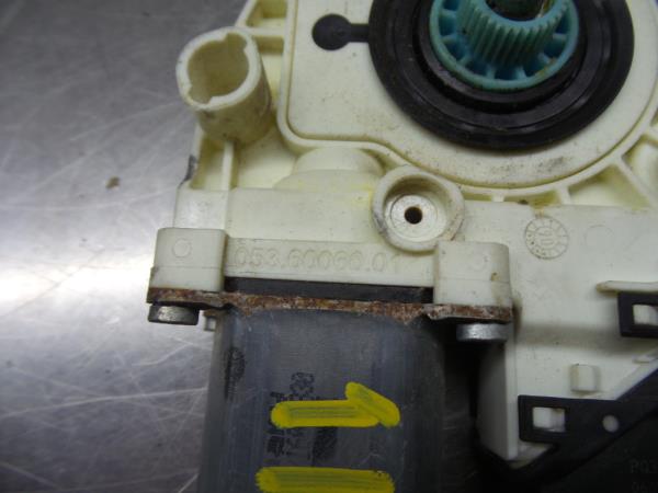 Right Rear  Door Window Regulator Motor VOLKSWAGEN Passat Variant (3C5) Imagem-3