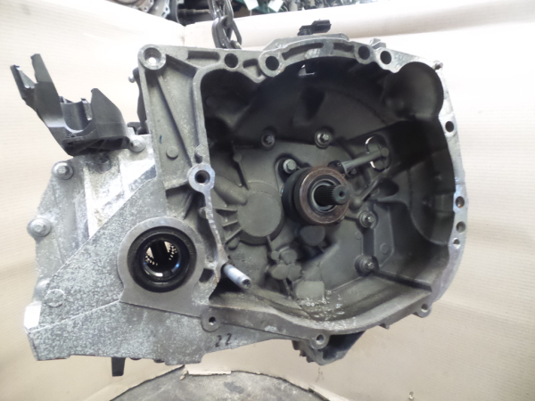 Caja de cambios manual RENAULT Clio IV (BH_)