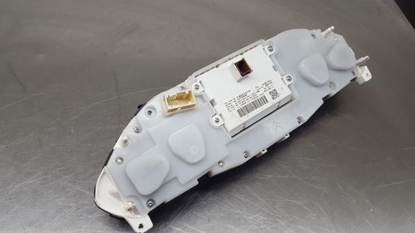 Instrument cluster PEUGEOT 208 Imagem-2