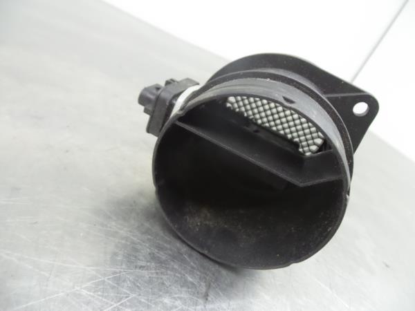 Mass Air Flow Sensor (MAF) VOLKSWAGEN Transporter VI Kombi (SGB, SGG, SGJ) Imagem-1