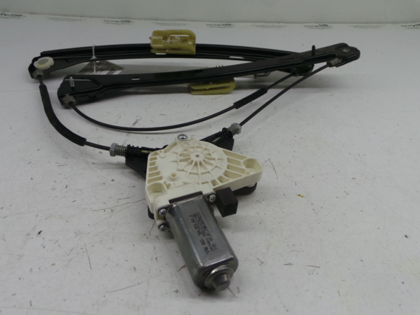 Lève-vitre avant gauche VOLKSWAGEN Passat (3G2, CB2)